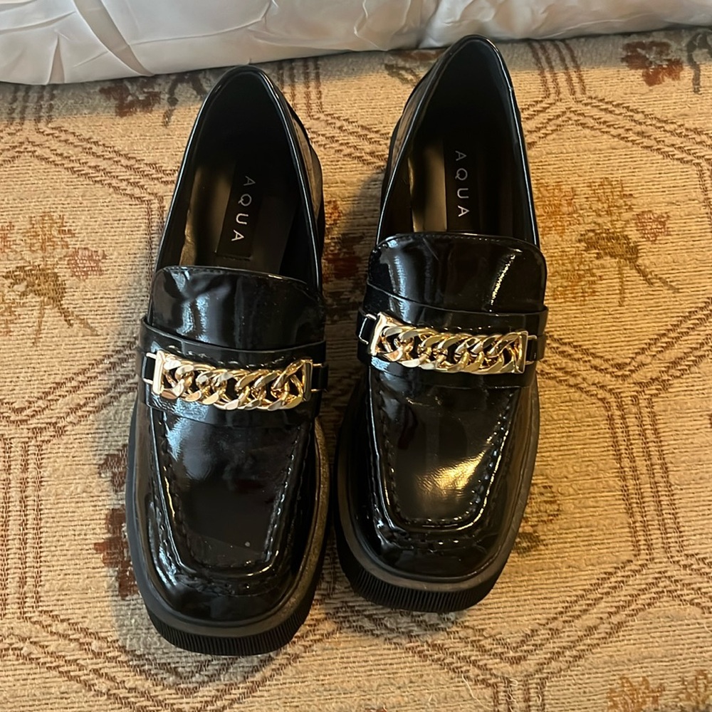 Brand new Aqua shoes from Bloomingdales never worn size 8